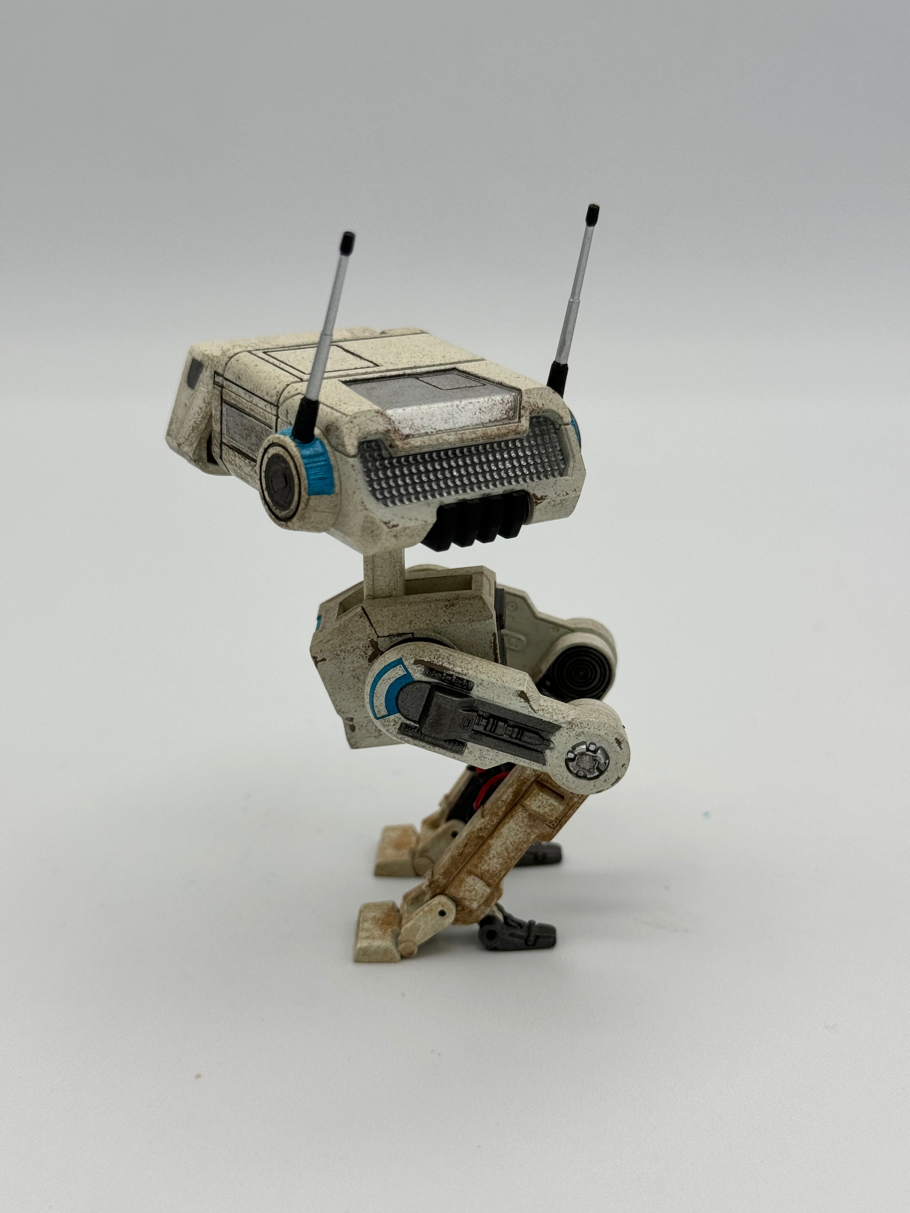 R5-D4, Pit Droid, and BD-72